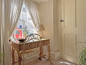 Photo 8- click for photo gallery